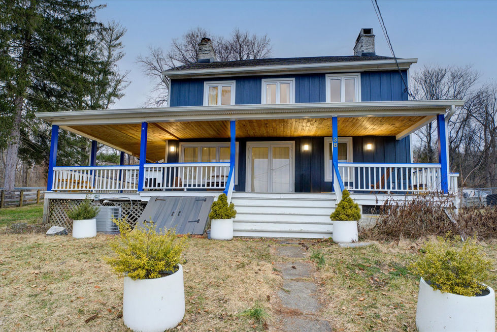002-Front Exterior