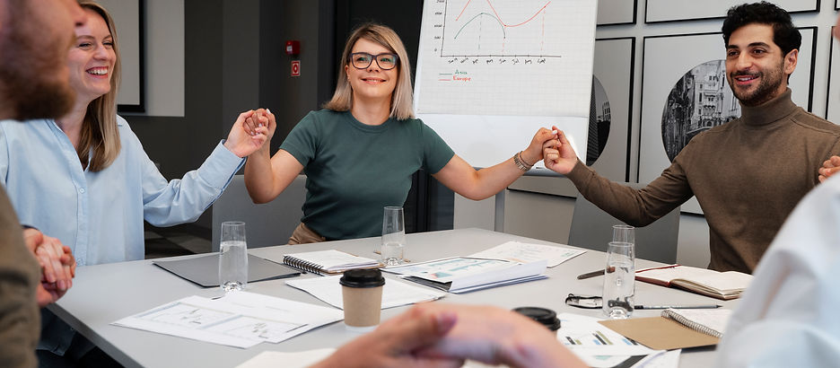 empowered-business-woman-working-city (7).jpg