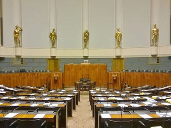 Yleinen ja yhtäläinen äänioikeus – myytit ja todellisuus
