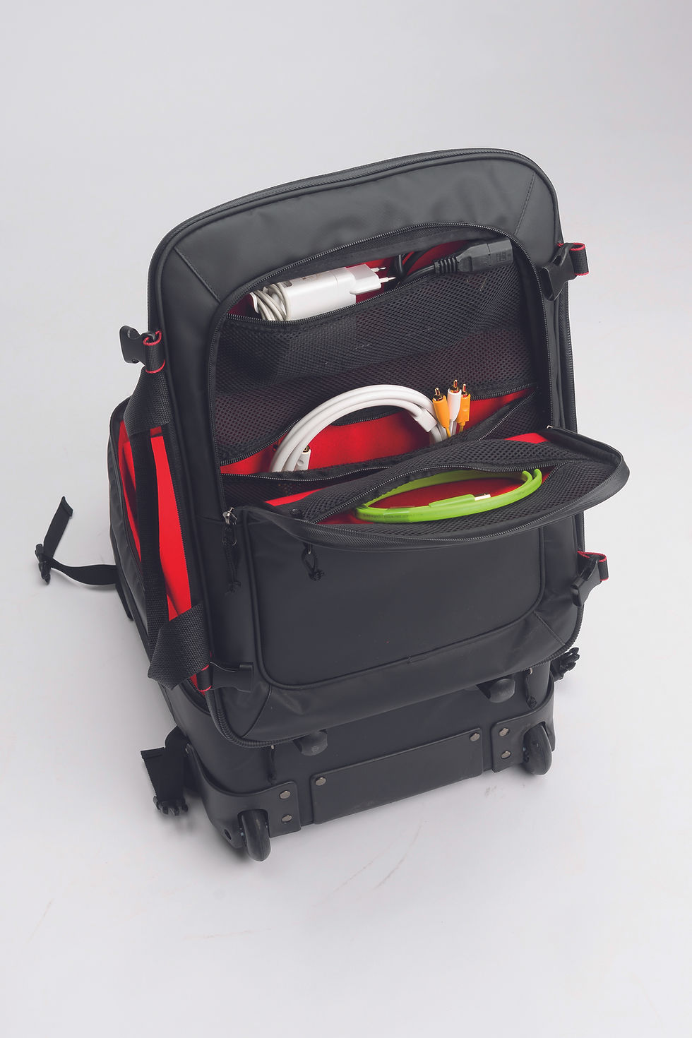 RIOT Carry-On Trolley