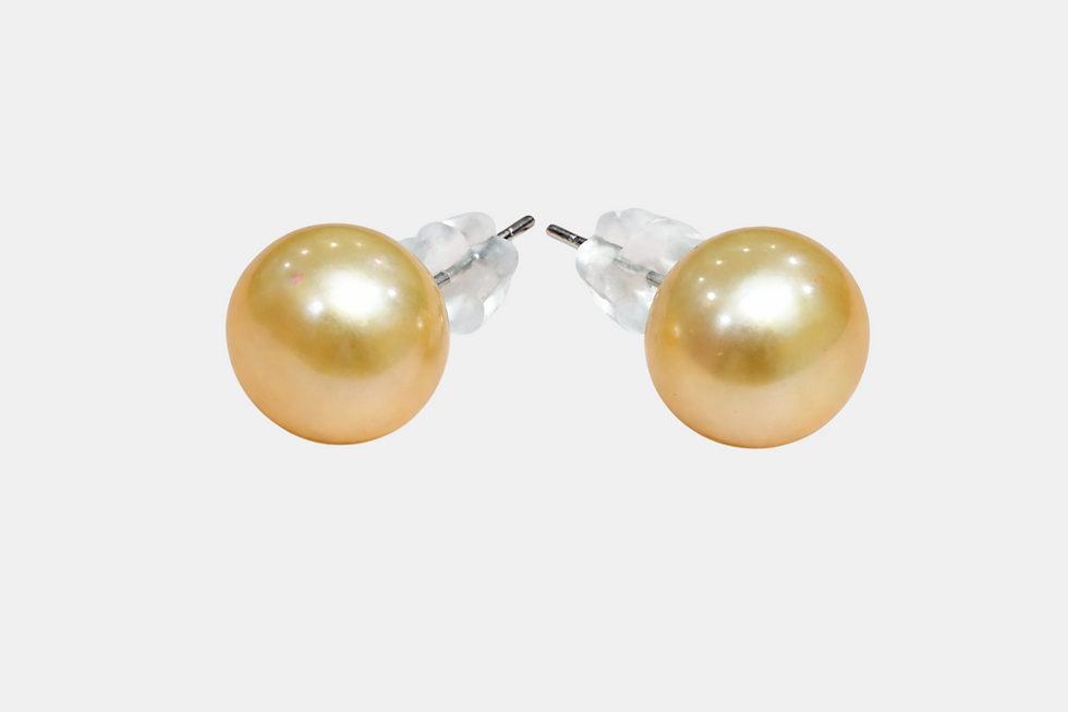Thumbnail: Classic Aura – 9 MM Freshwater Pearl Studs (925 Sterling Silver)