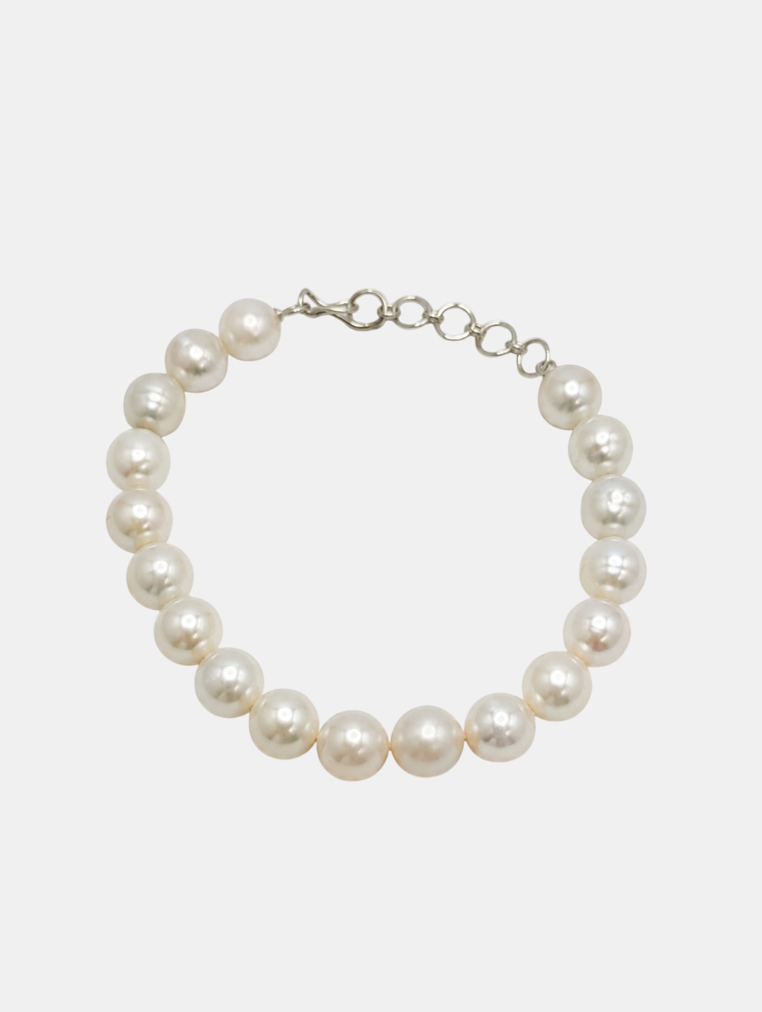 Luna Glow Freshwater Pearl Bracelet