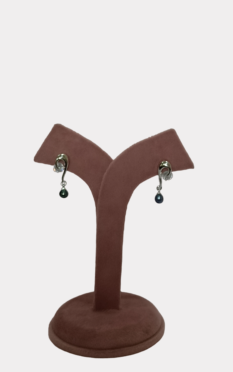 Thumbnail: Black Pearl Pendant Set