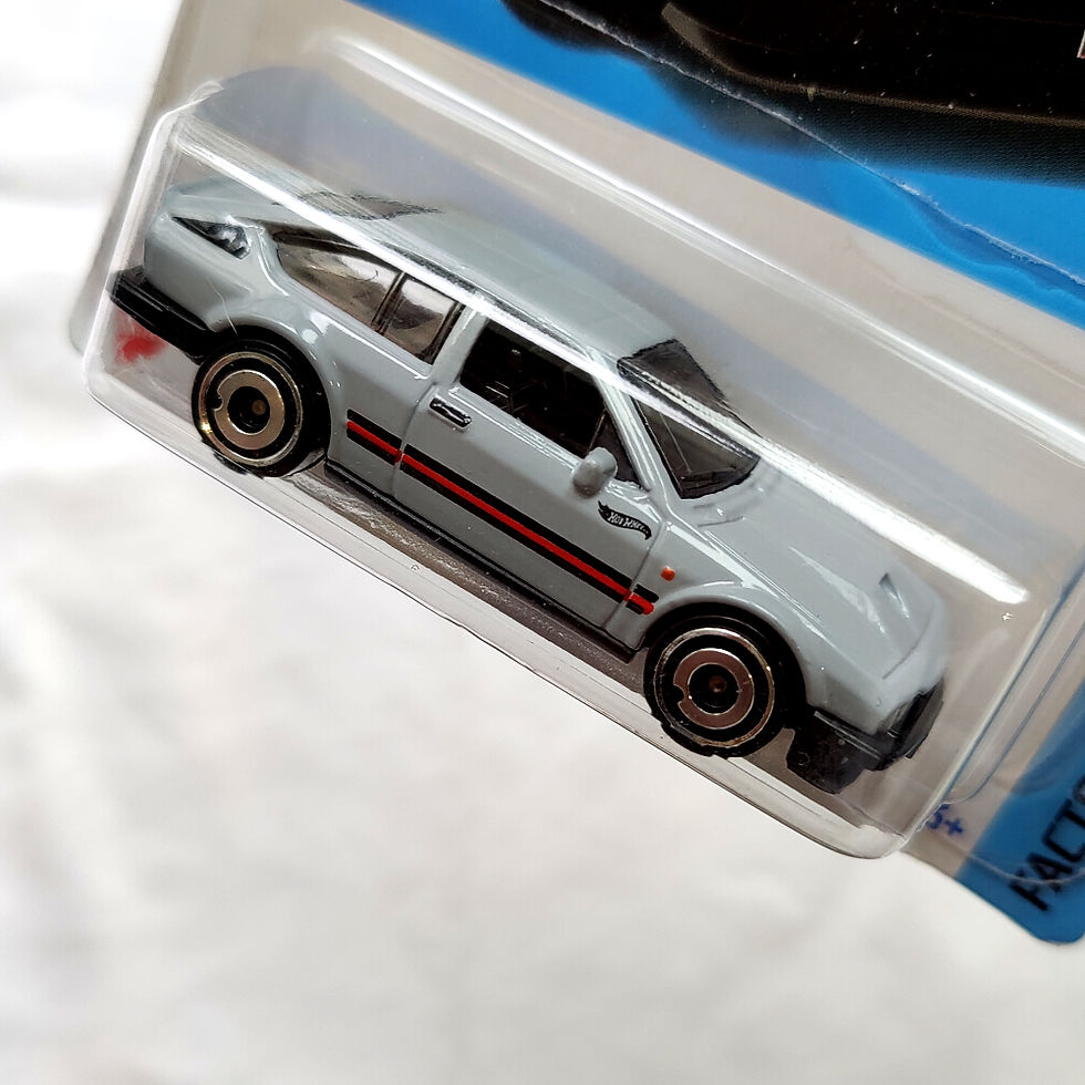 Hot Wheels Factory Fresh Series Alfa Romeo GTV6 3.0 Xe Mô Hình Đồ Chơi Chính Hãng Mỹ