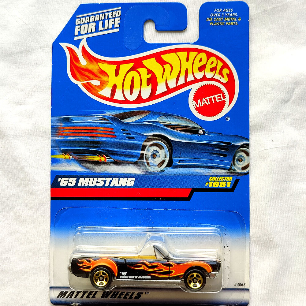 Hot Wheels Mainline Series '65 Mustang mặt trước