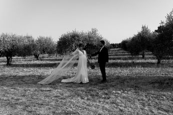 Séance couple photographie mariage - Domaine de la Grangette