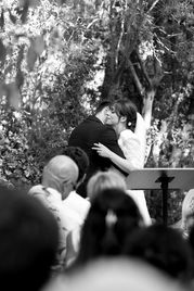Séance couple photographie mariage - Domaine de la Grangette