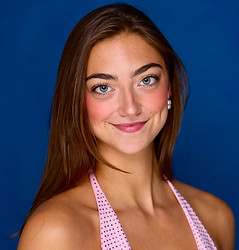 Lauren Schultz.jpg