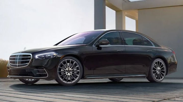 2026-Mercedes-Benz-S-500-4MATIC®-Sedan-A_o_edited.jpg