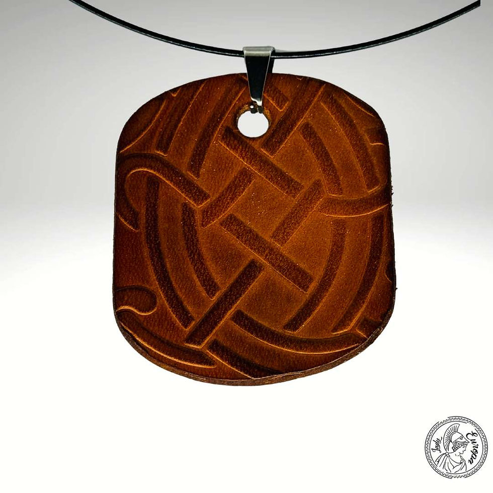 collier celte femme en cuir piece unique