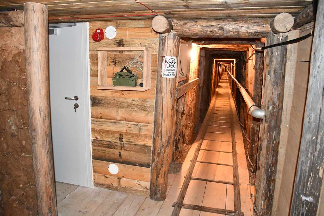 Web_Tunel100 (2).JPG