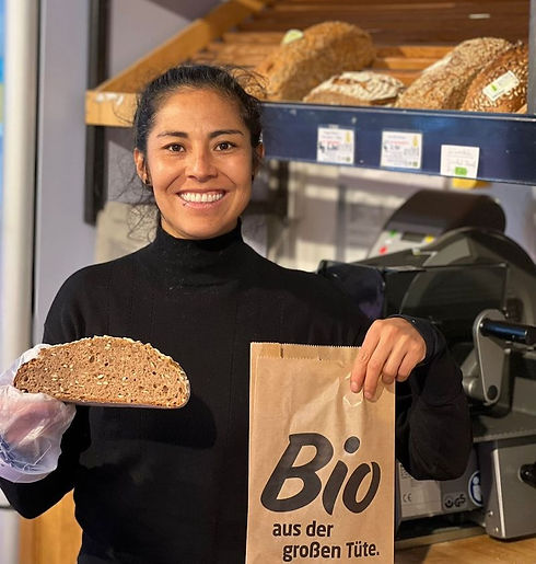 Bio-Backwaren Echt Bio Markt Harlaching_edited.jpg