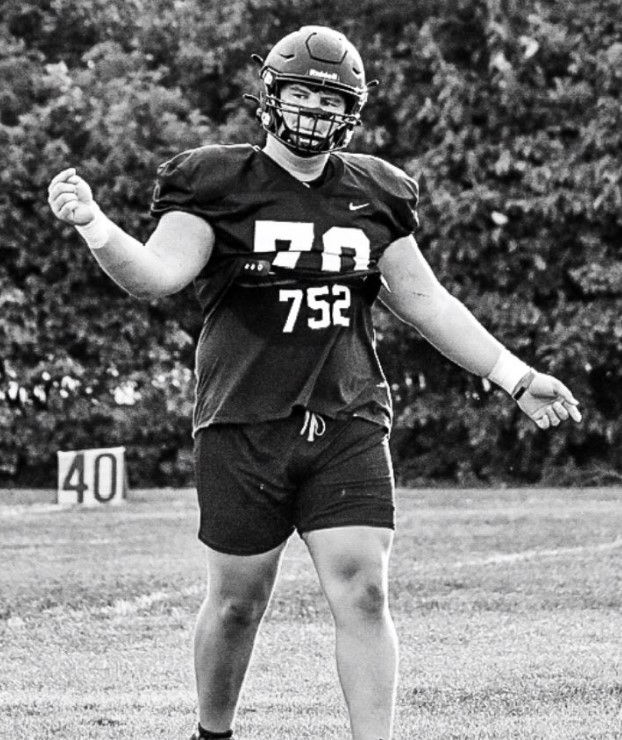 Deep Dish Football OT GOTW Player Spotlight: Talking With Fenwick Senior 6'4 OL Joep Engbers