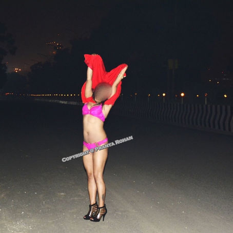 Fun in Night on Noida Roads