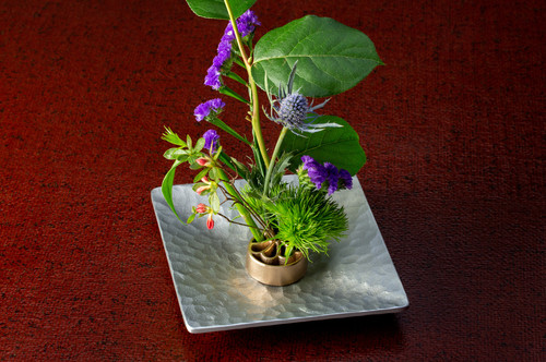 針のない剣山 ® / Petal-S | KANAMORI ALLOY