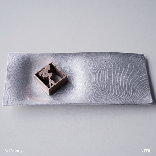 金属製花器（水盤） file.png