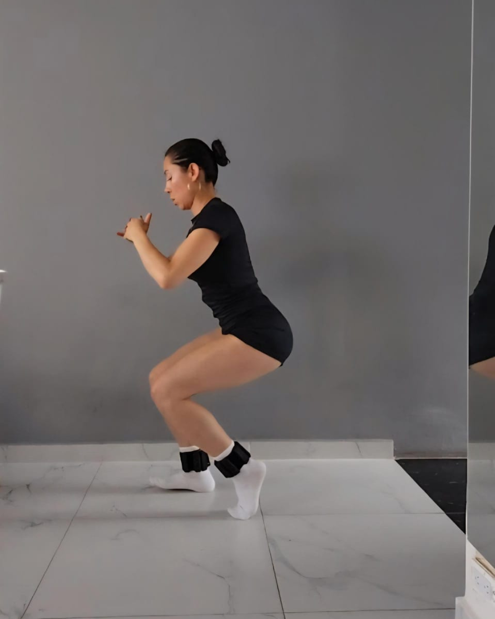 Barre centro: Silla con relevé, pulsaciones.