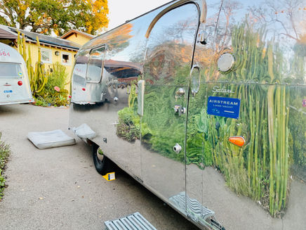 Vintage Airstream Safari