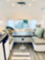 Dinette converts to XL queen bed