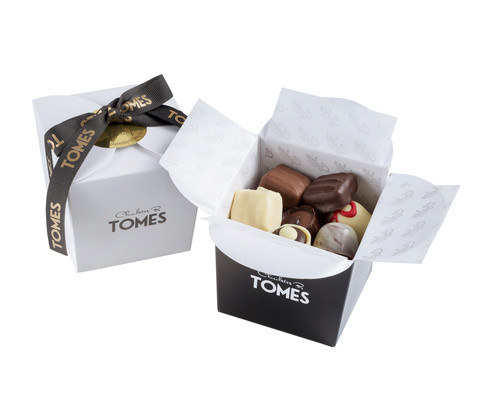 12 Piece Timeless Gift Box Collection (White Box) | Chocolatesbytomes