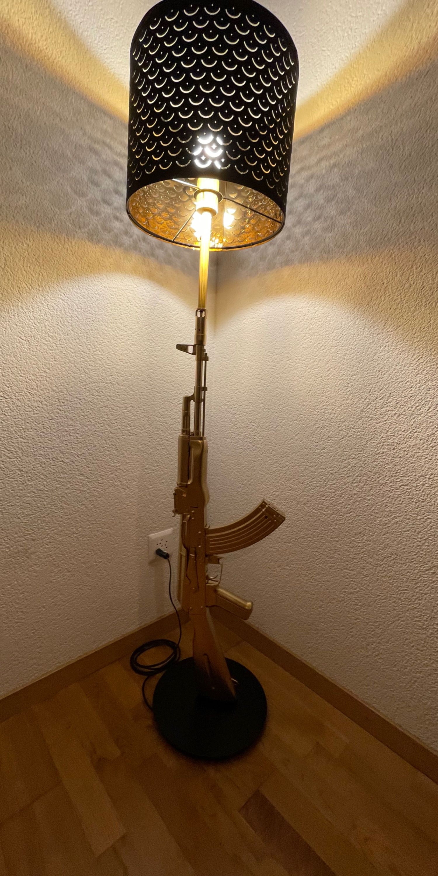 Kalashnikov Lampe