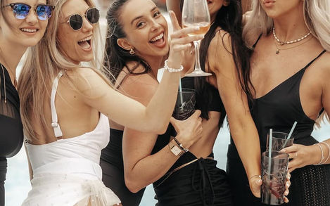 Hen weekend luxury beach club Marbella