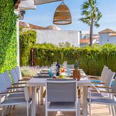 Outdoor-Dinning at Villa H in Puerto Banus