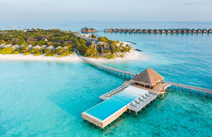Infinity-Pool-and-island (1).jpg