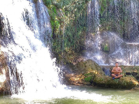 Quer acabar com o estresse? Tome banho de cachoeira!