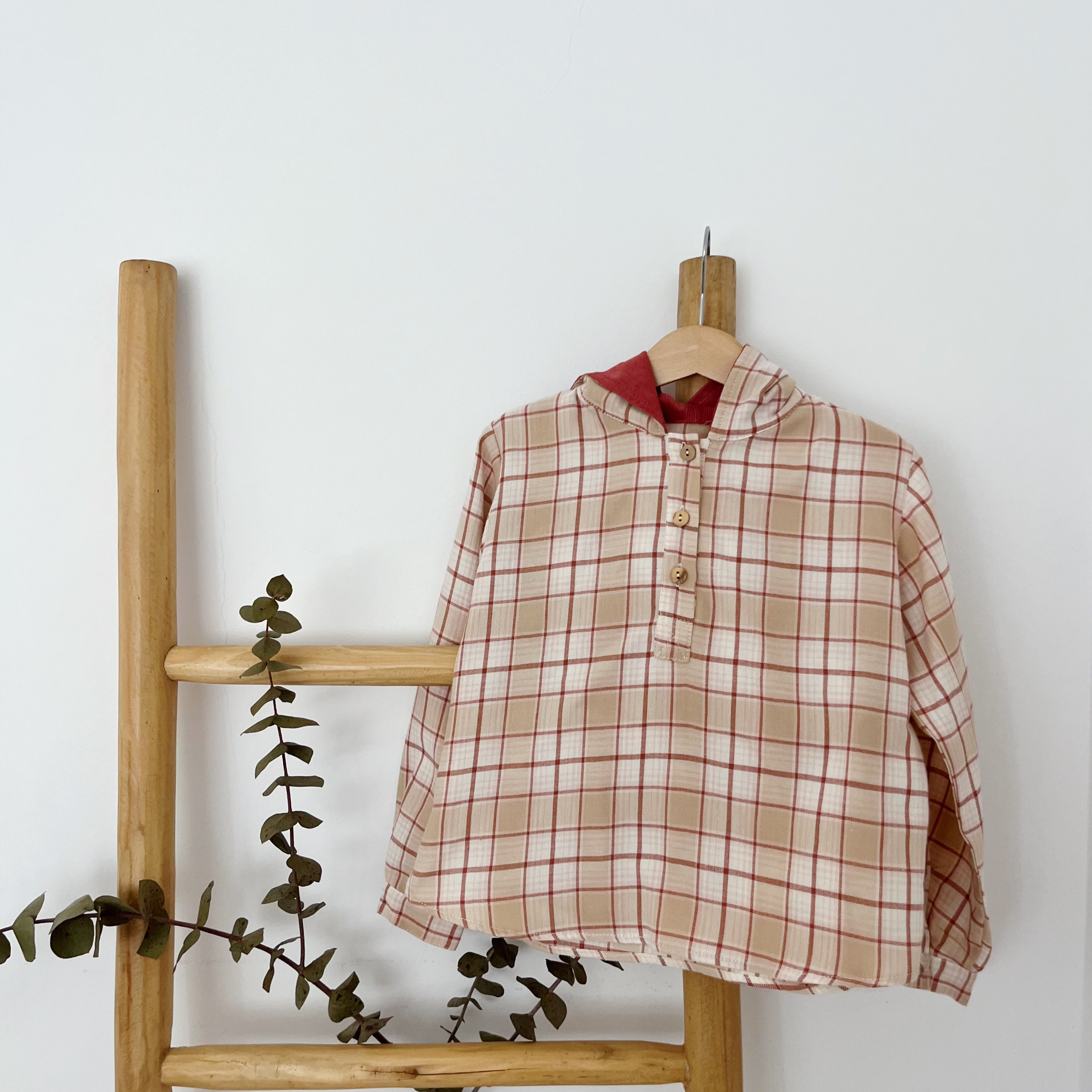 CM25753_ Camisa escocês bege