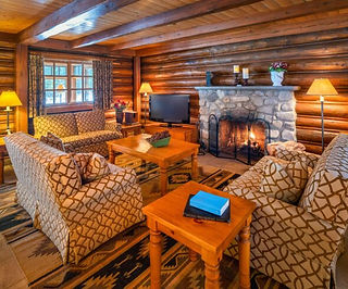 Pipestone-Cabin-hero