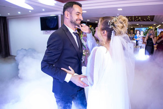 mire si mireasa la primul dans