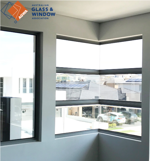 Fixed corner butt Windows