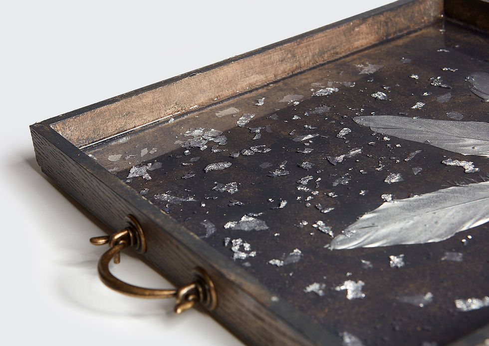 Miniatura: Holztablett mit Federn silber