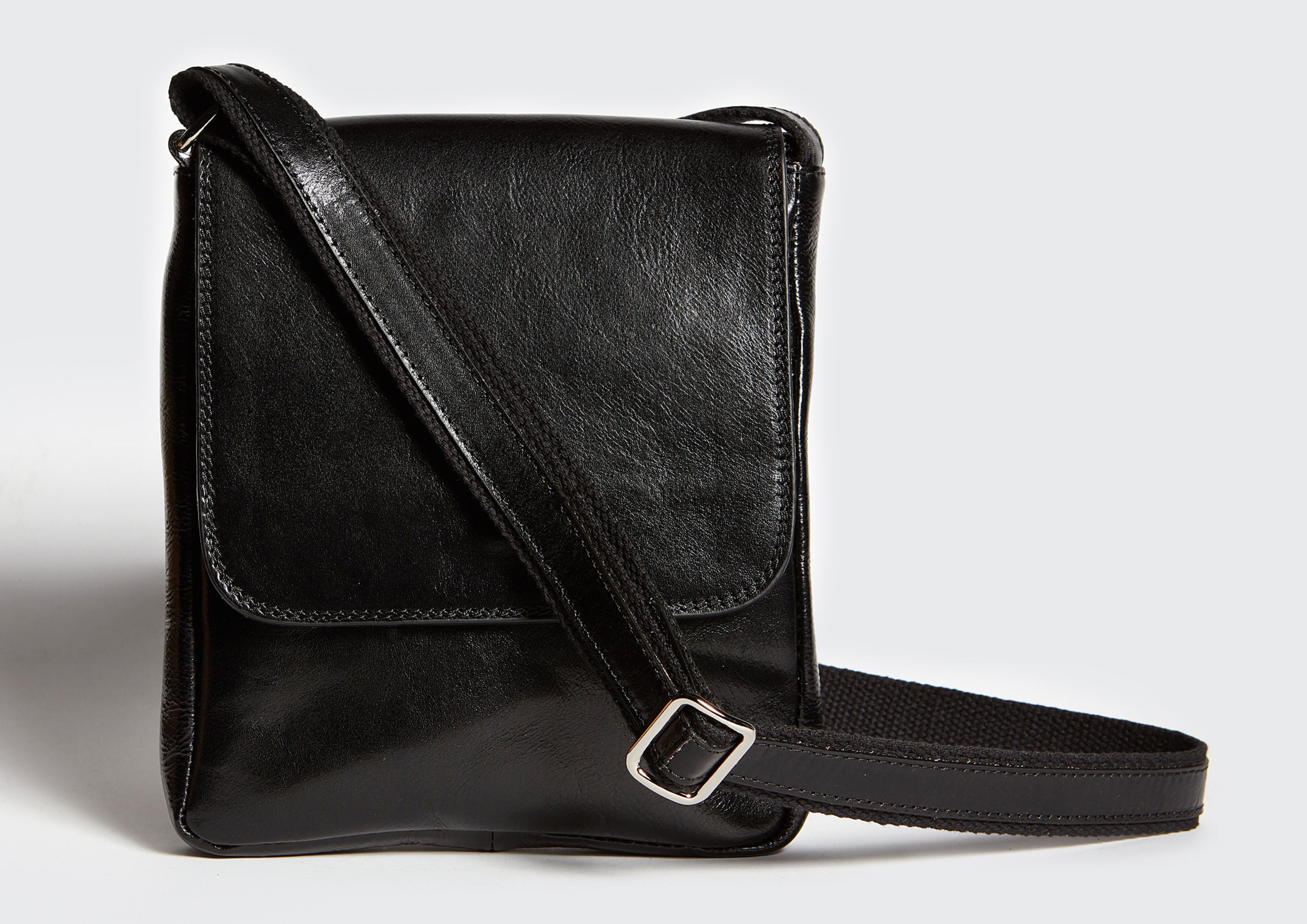 Messenger Giovanni Leder glatt