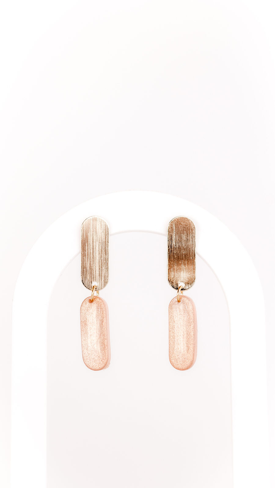 Thumbnail: MICA PILLS
