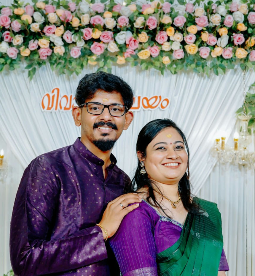 Devu Gonal Devu got engaged to Sridhar