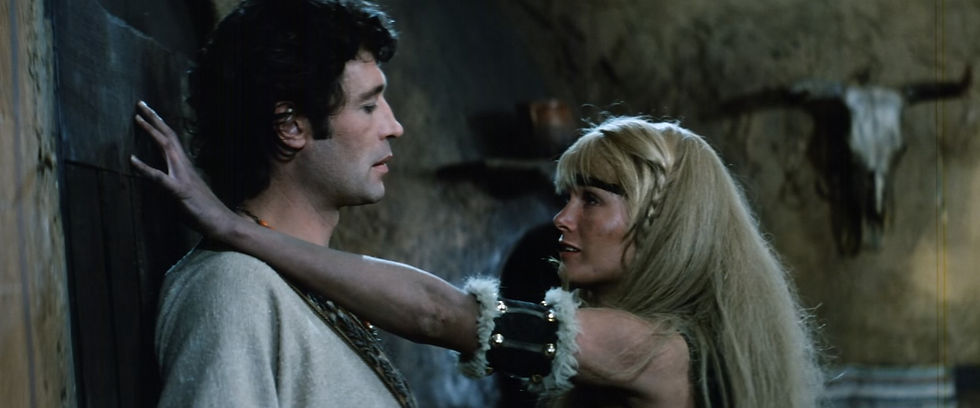 Hundra 1983