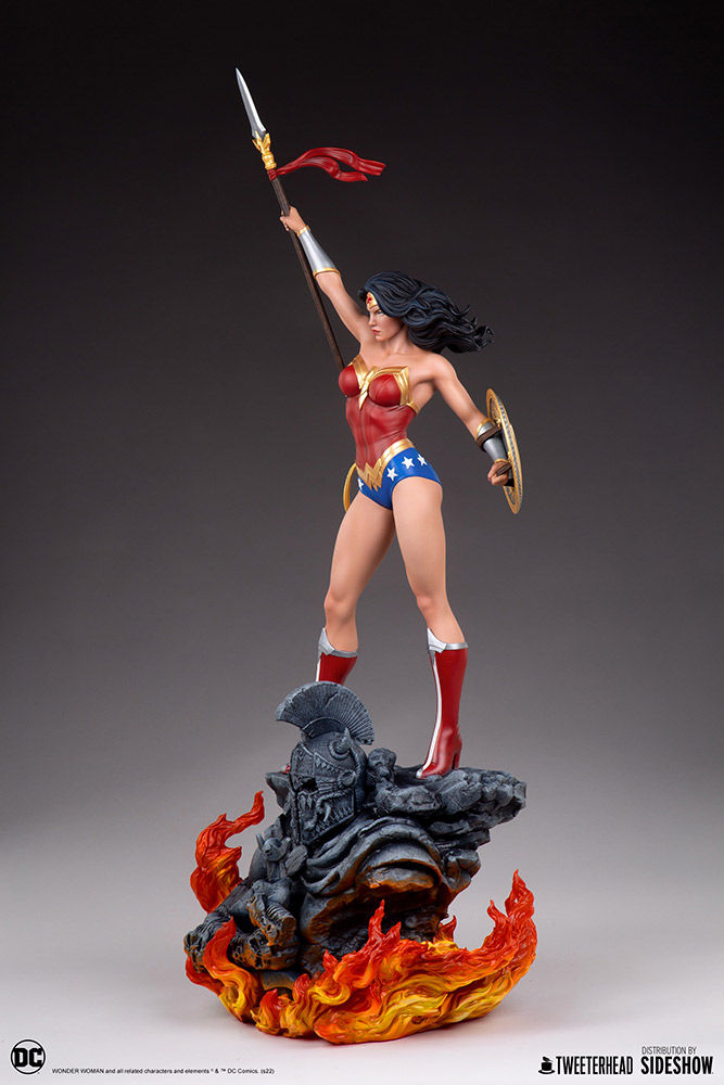 Thumbnail: Sideshow SS908879 Wonder Woman Maquette by Tweeterhead