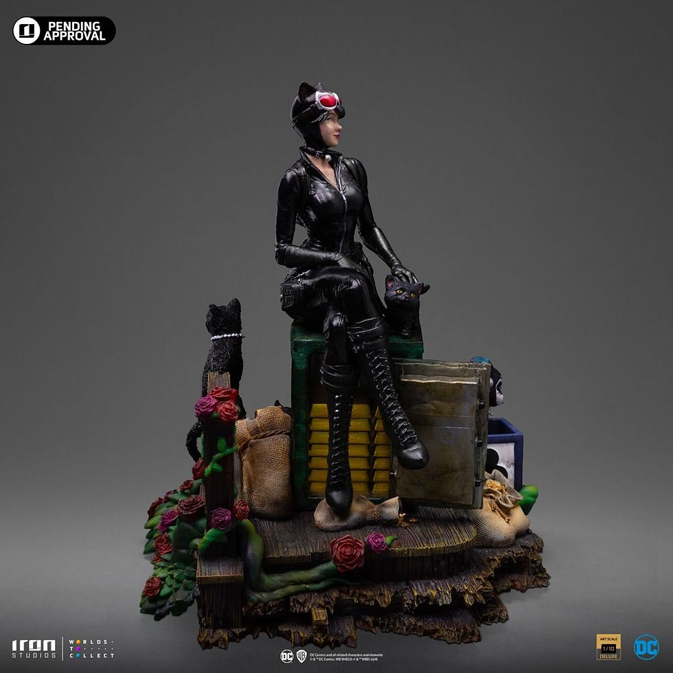 Thumbnail: Iron Studios Catwoman (Gotham City Sirens) Deluxe Art Scale 1/10 Statue 3