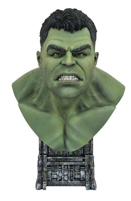 Diamond Select Legends in 3D Thor Ragnarok Hulk 1:2 Scale Bust