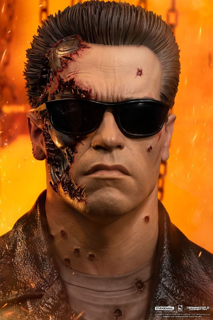 Thumbnail: PureArts Terminator 2 : T-800 Model 101 Battle Damaged 1/1 Scale Art Bust 5