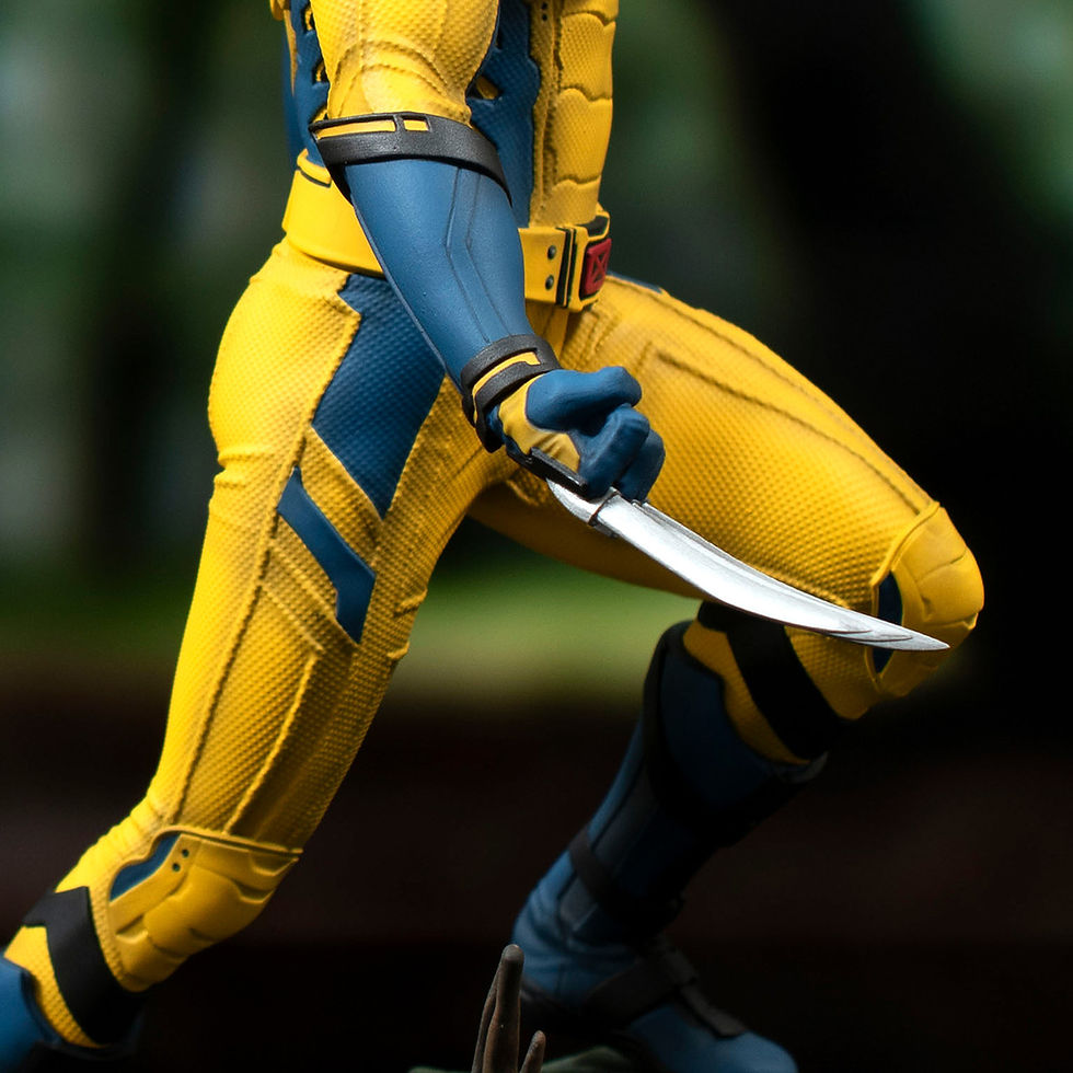 Thumbnail: Diamond Select Marvel Gallery Deadpool and Wolverine Movie Wolverine Statue 6