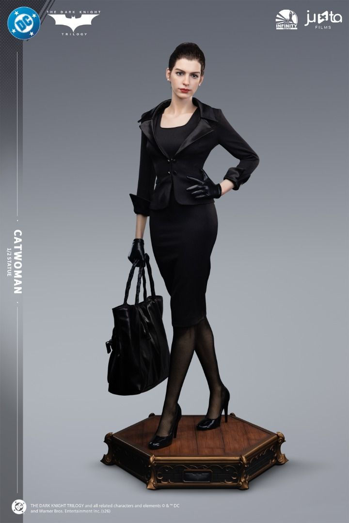 Infinity Studio The Dark Knight Rises Catwoman 1/2 Silicone Statue