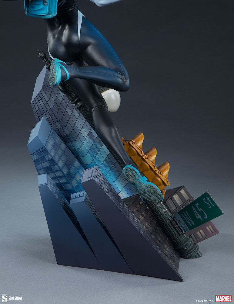 Thumbnail: Sideshow SS300491 Spider-Gwen Premium Format Figure