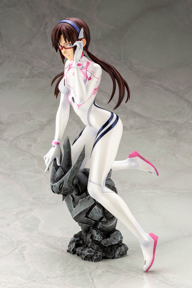 Thumbnail: Kotobukiya Mari Makinami Illustrious White Plugsuit Ver. 1/6 Statue
