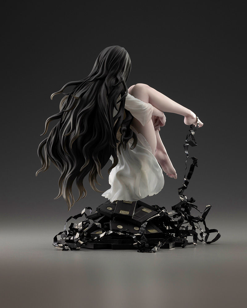 Thumbnail: Kotobukiya SV363 Sadako Bishoujo 1/7 Statue 5