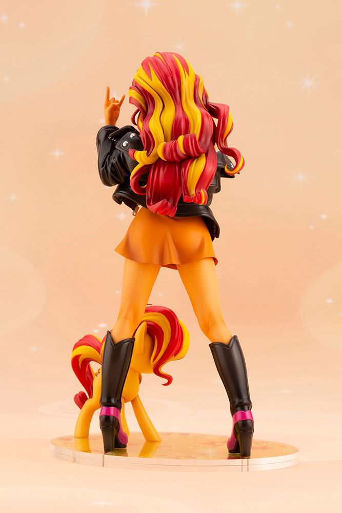 Thumbnail: Kotobukiya My Little Pony Sunset Shimmer Bishoujo 1/7 Statue 3