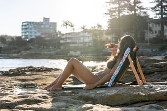 Hanga beach chair by the ocean