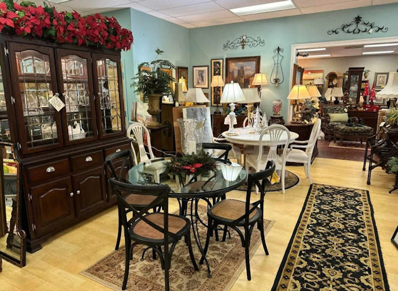 Discover Timeless Elegance used Vintage Furniture Finds at Classic Home